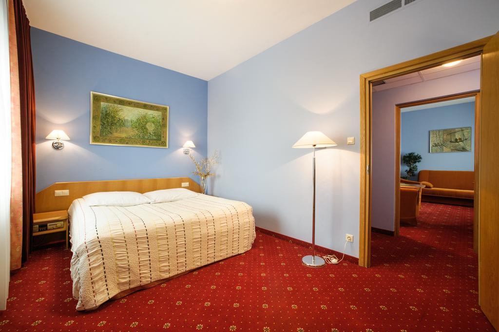 Hotel Orient كراكوفيا المظهر الخارجي الصورة