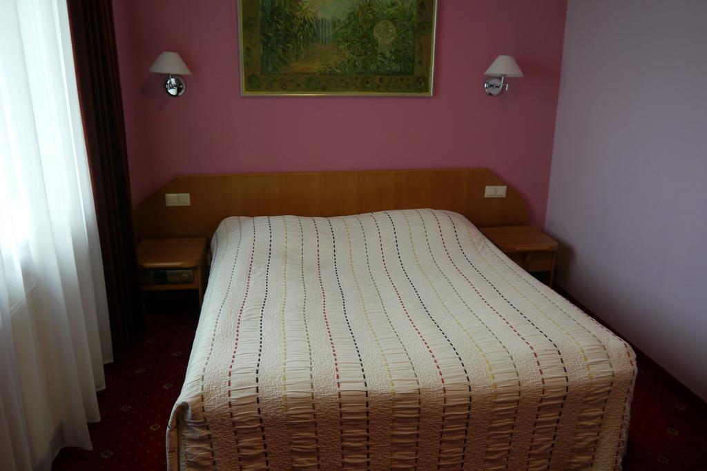 Hotel Orient كراكوفيا المظهر الخارجي الصورة